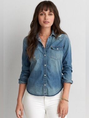 American Eagle Outfitters Denim Blue Button-Down Shirt| Medium